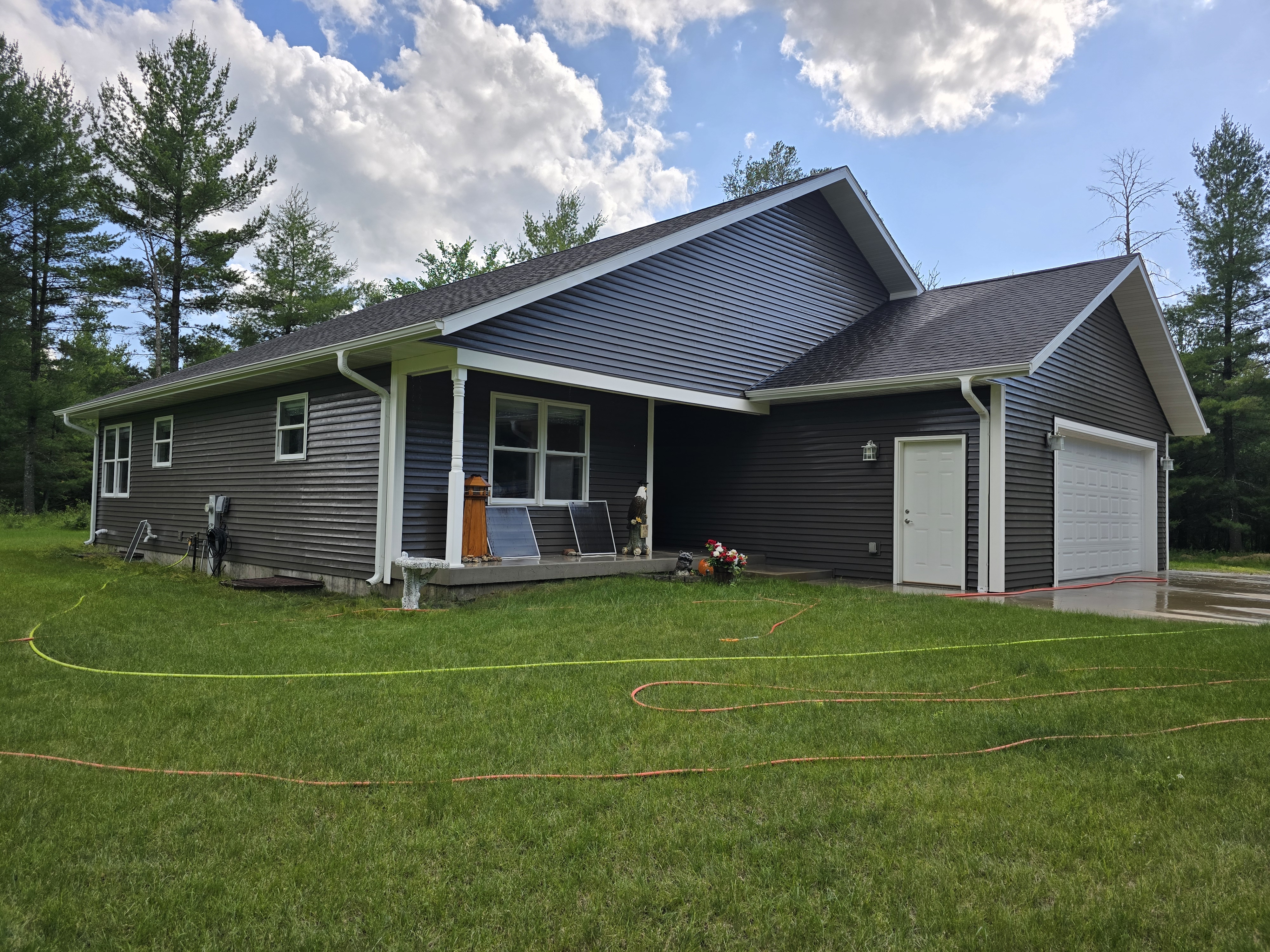 Top Quality House Washing and Interior Exterior Window Cleaning performed in and around Nekoosa, WI